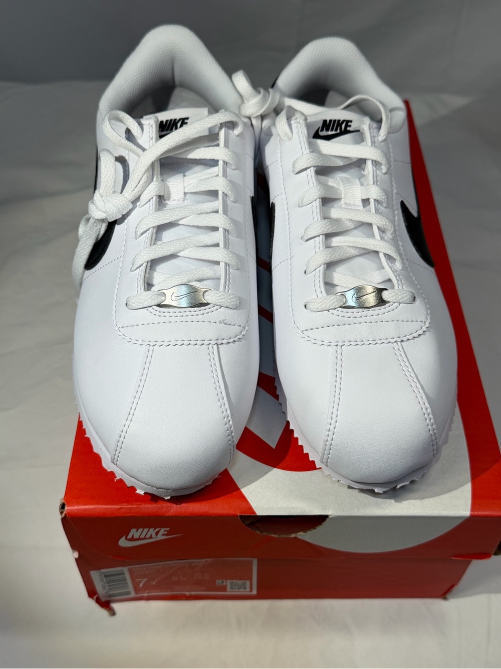 NWT Nike Cortez Y7 /EU 40/Wo 8.5 White and Black Leather